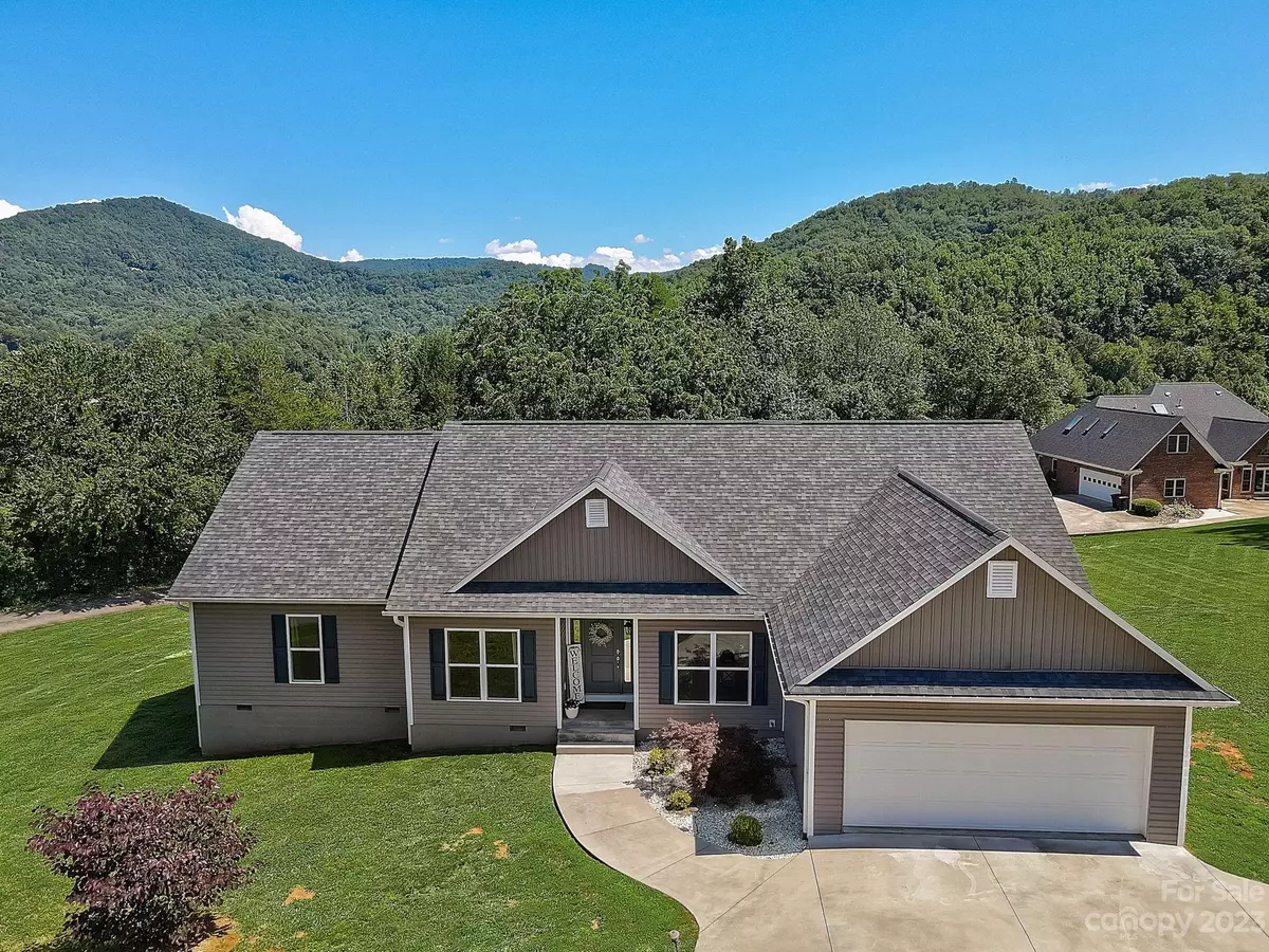 Sylva, NC 28779,235 Sunshine Acres None