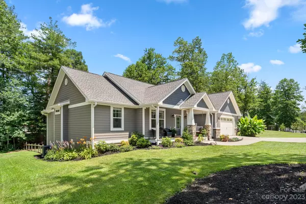 Arden, NC 28704,6 Wood Path LN