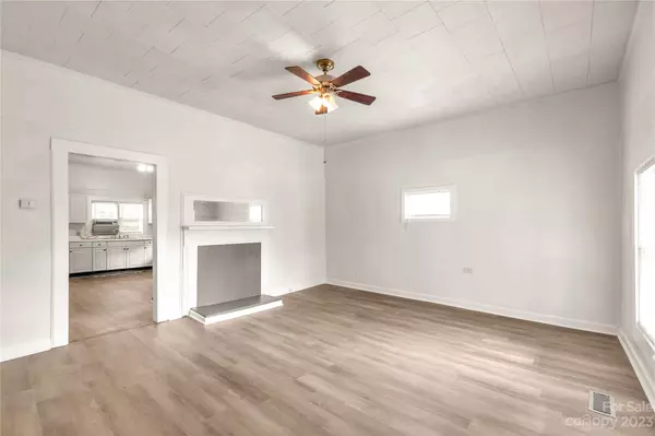 Clover, SC 29710,103 Fairview ST