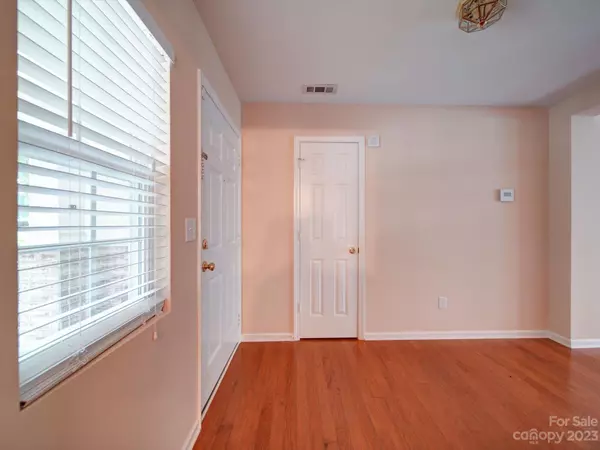 Charlotte, NC 28278,9221 Seamill RD