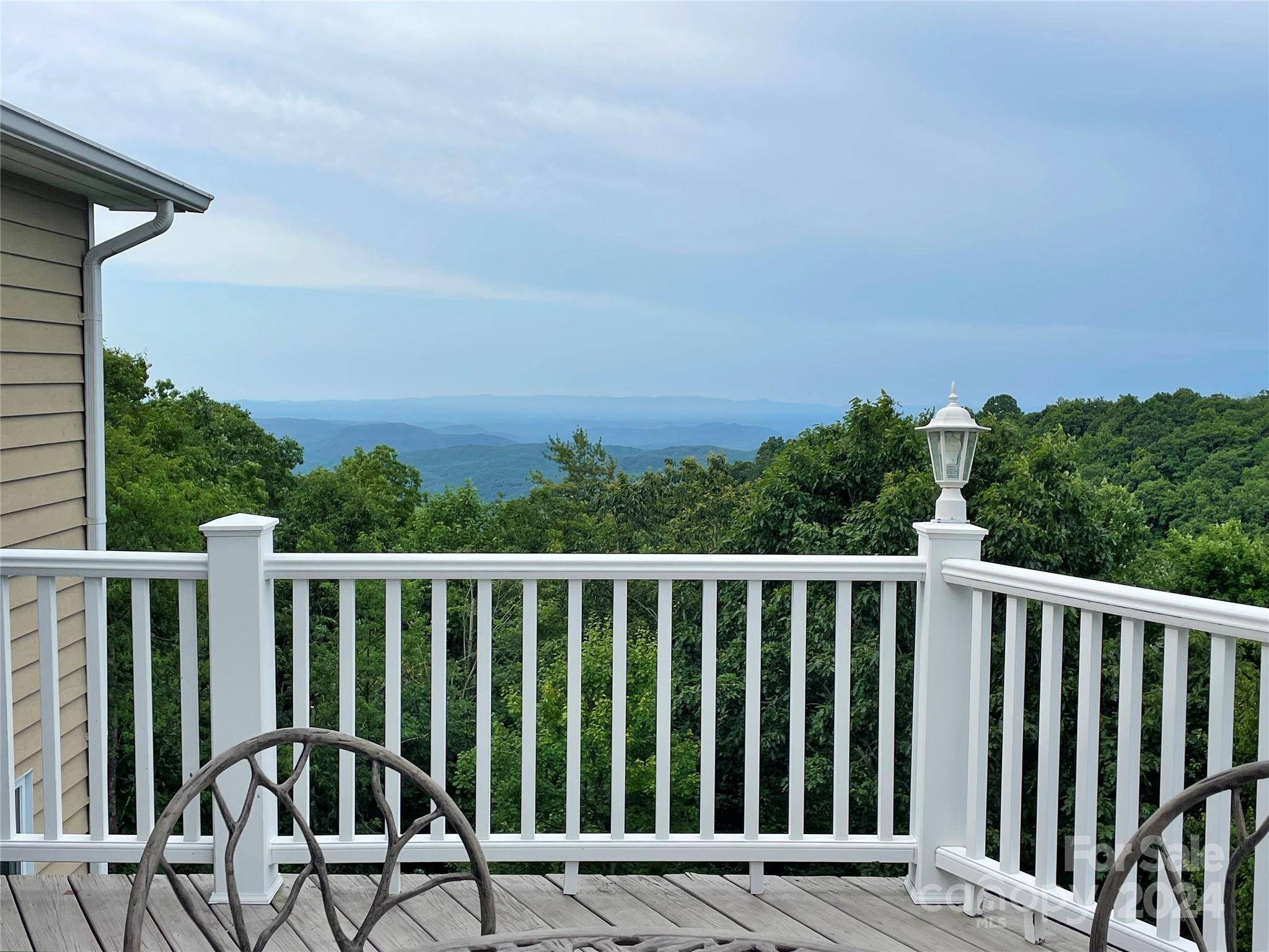 Boone, NC 28607,322 Greystone DR