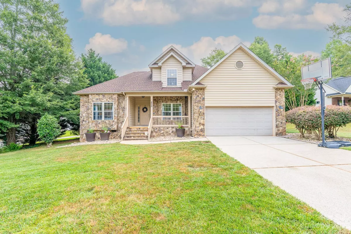 Fort Mill, SC 29715,830 Savannah Place DR