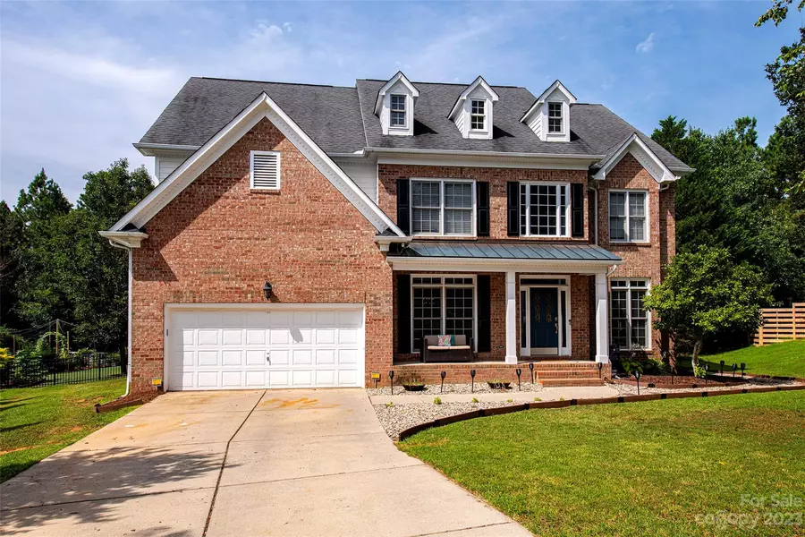 3073 River Bend DR, Tega Cay, SC 29708