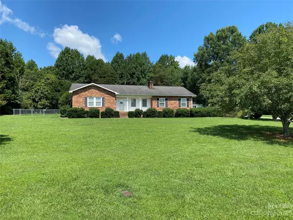 Hiddenite, NC 28636,91 Riverside Farm LN