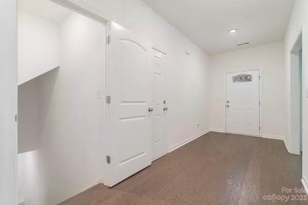 Mount Holly, NC 28120,112 PineBluff CT