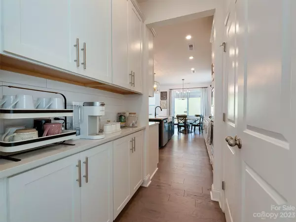 Clover, SC 29710,577 Red Wolf LN