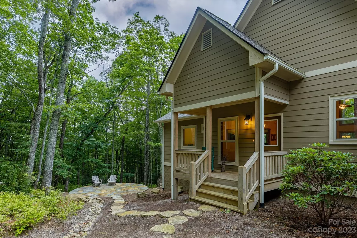 Sapphire, NC 28774,238 Mayapple DR