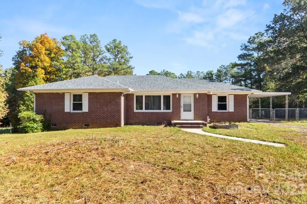 Chester, SC 29706,886 Mountain Lakes RD #18