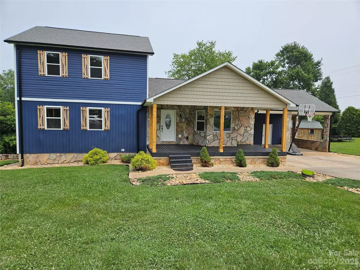 Valdese, NC 28690,1501 Ivy LN
