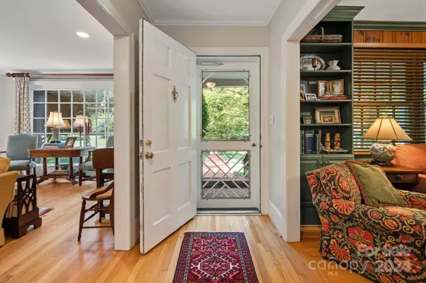 Mooresville, NC 28115,539 W Lowrance AVE