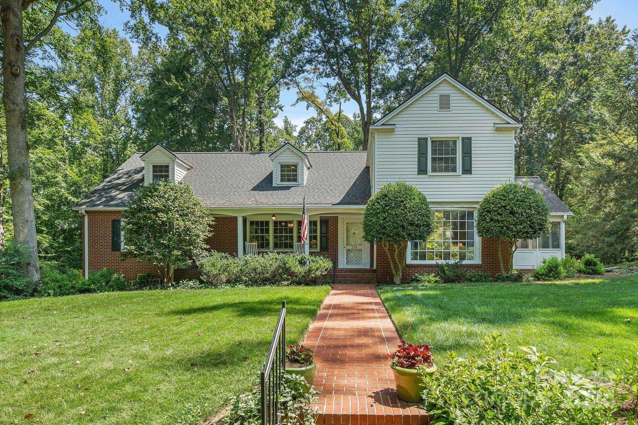 Mooresville, NC 28115,539 W Lowrance AVE