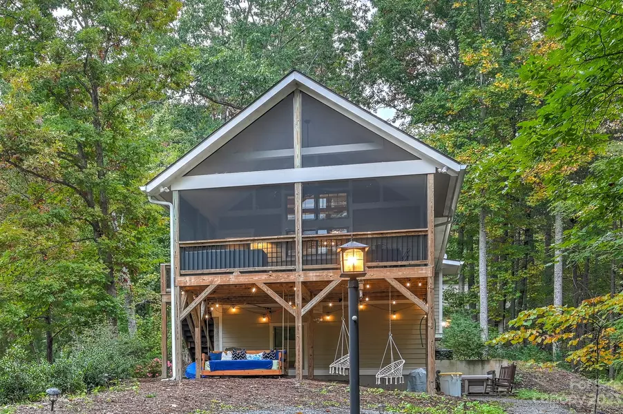 287 Chapel Point RD, Lake Lure, NC 28746