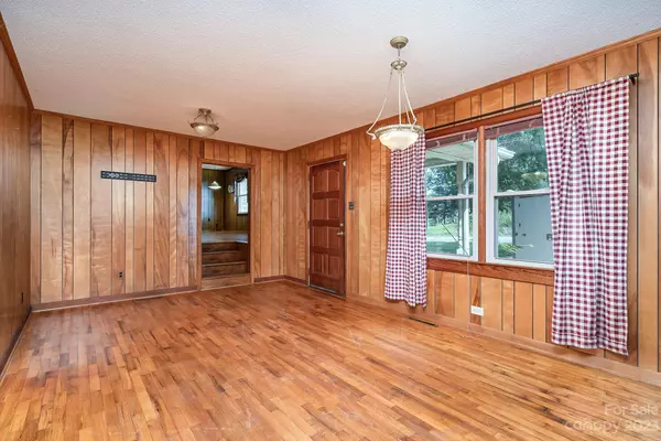 Vale, NC 28168,4657 W NC 27 HWY