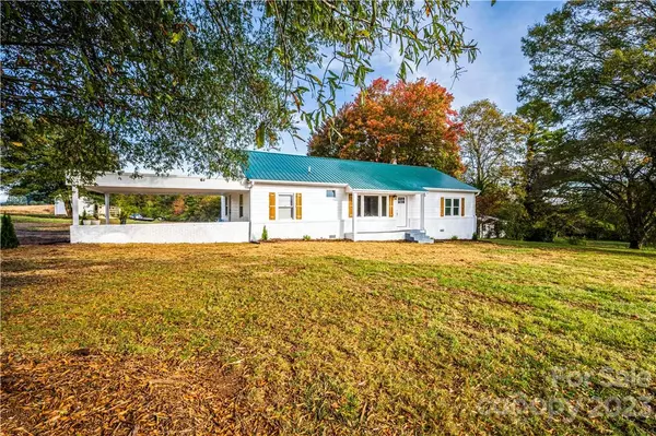 Vale, NC 28168,4559 Plateau RD