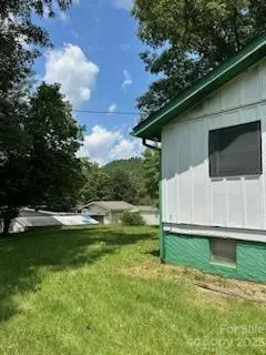 Franklin, NC 28734,94 Breezy Knob RD