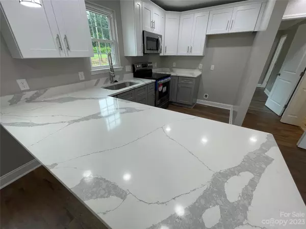 Albemarle, NC 28001,928 Poplar ST