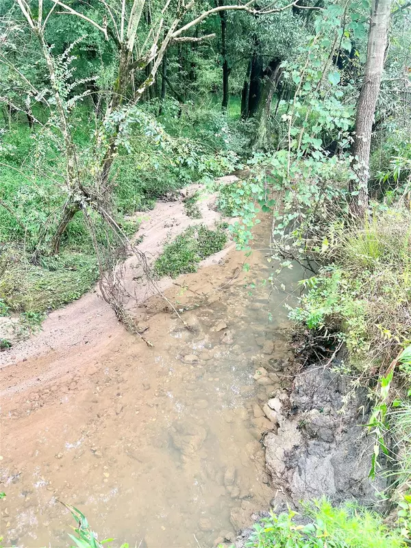 Taylorsville, NC 28681,272 W Jay DR