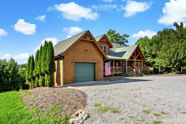 Nebo, NC 28761,108 Summit DR