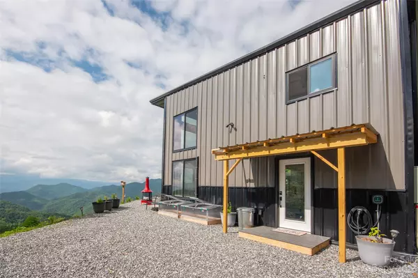 Bryson City, NC 28713,261 Crowfoot TRL