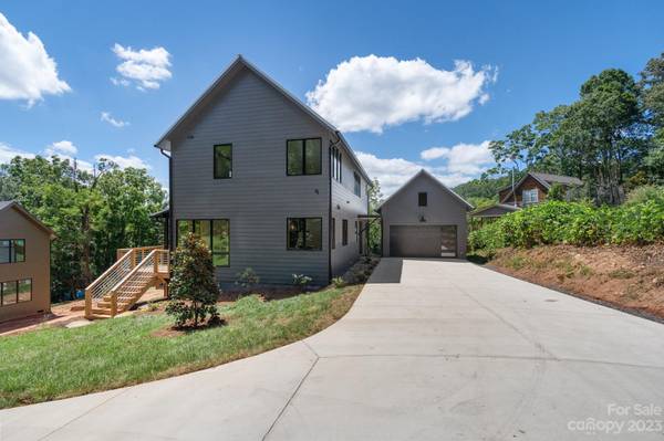 Asheville, NC 28803,9 Mariana LN