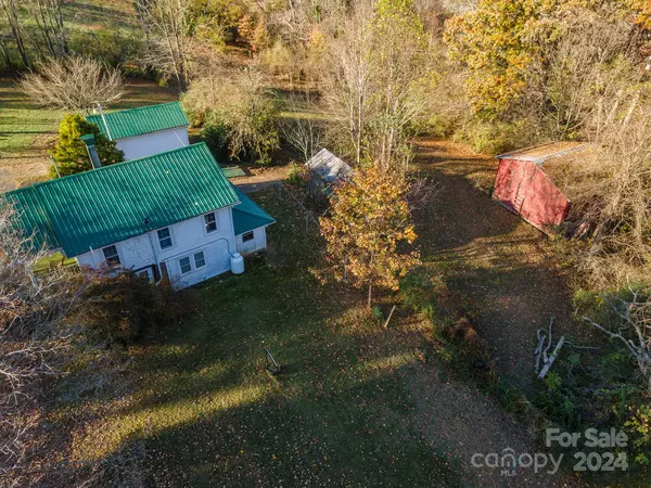 152 Murphy Hill RD, Weaverville, NC 28787