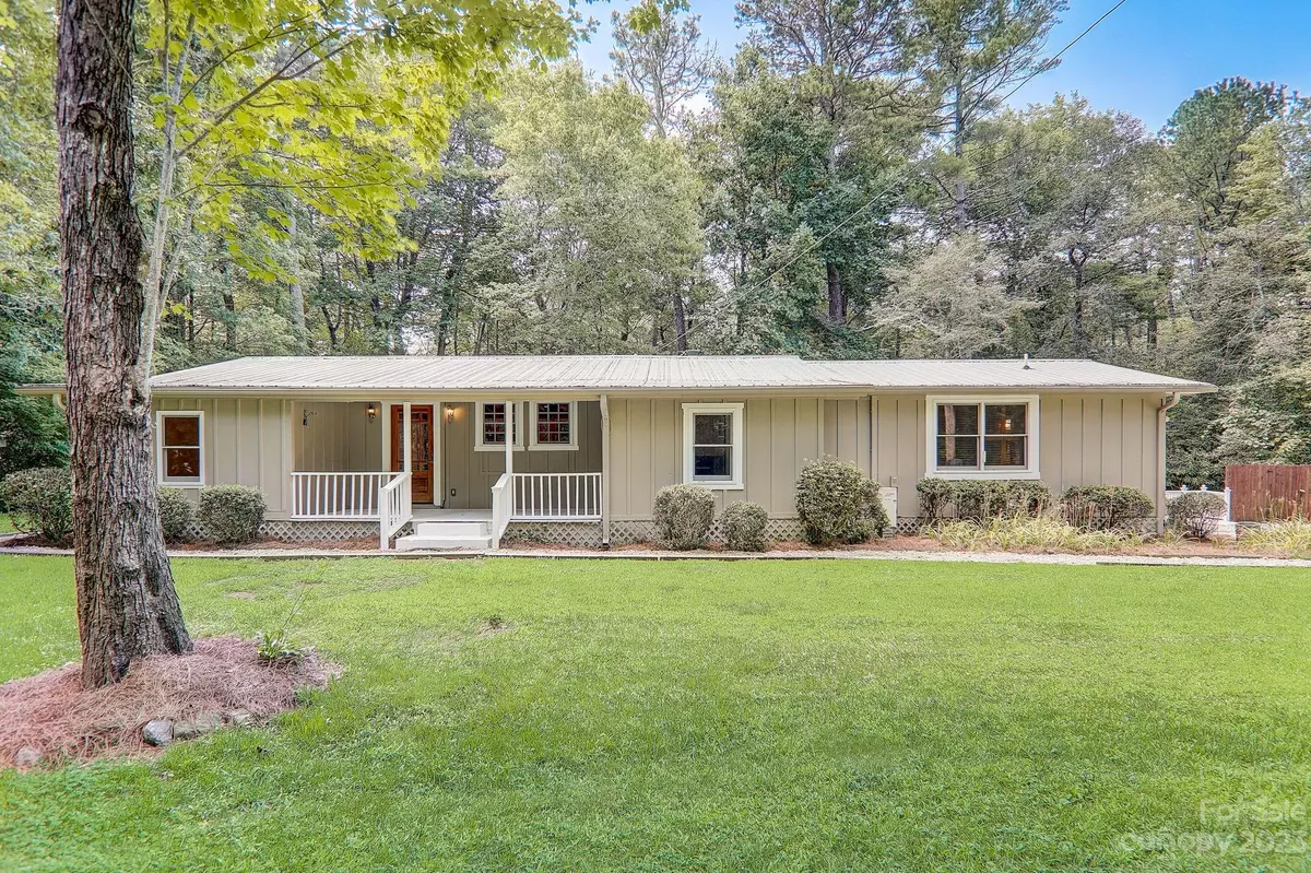 Sapphire, NC 28774,18 Holly Springs DR