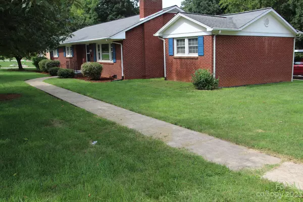 401 Armstrong Park RD, Gastonia, NC 28054