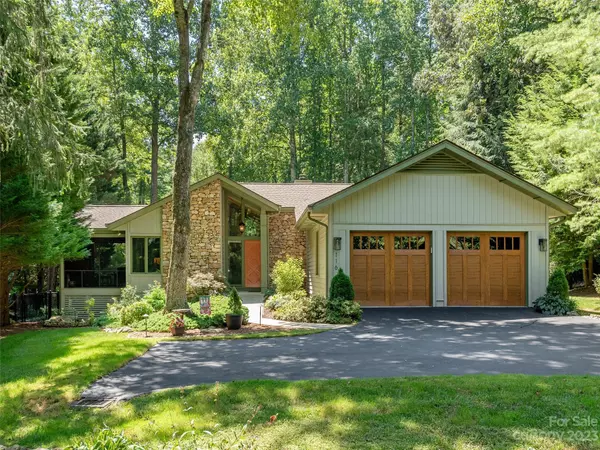 Laurel Park, NC 28793,116 Camellia WAY