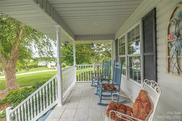 Horse Shoe, NC 28742,78 Kinvara LN