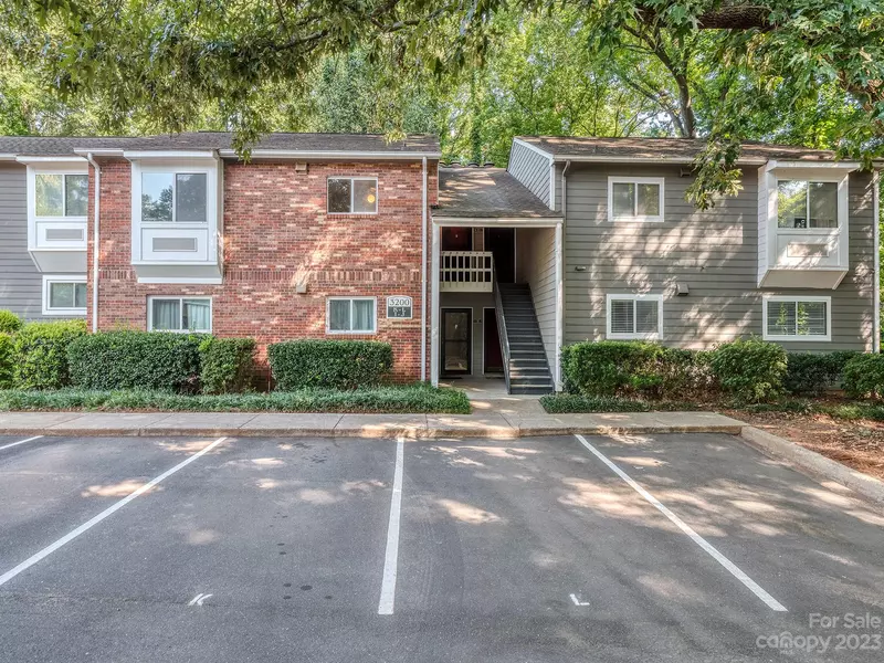 3200 Heathstead PL #Unit #K, Charlotte, NC 28210