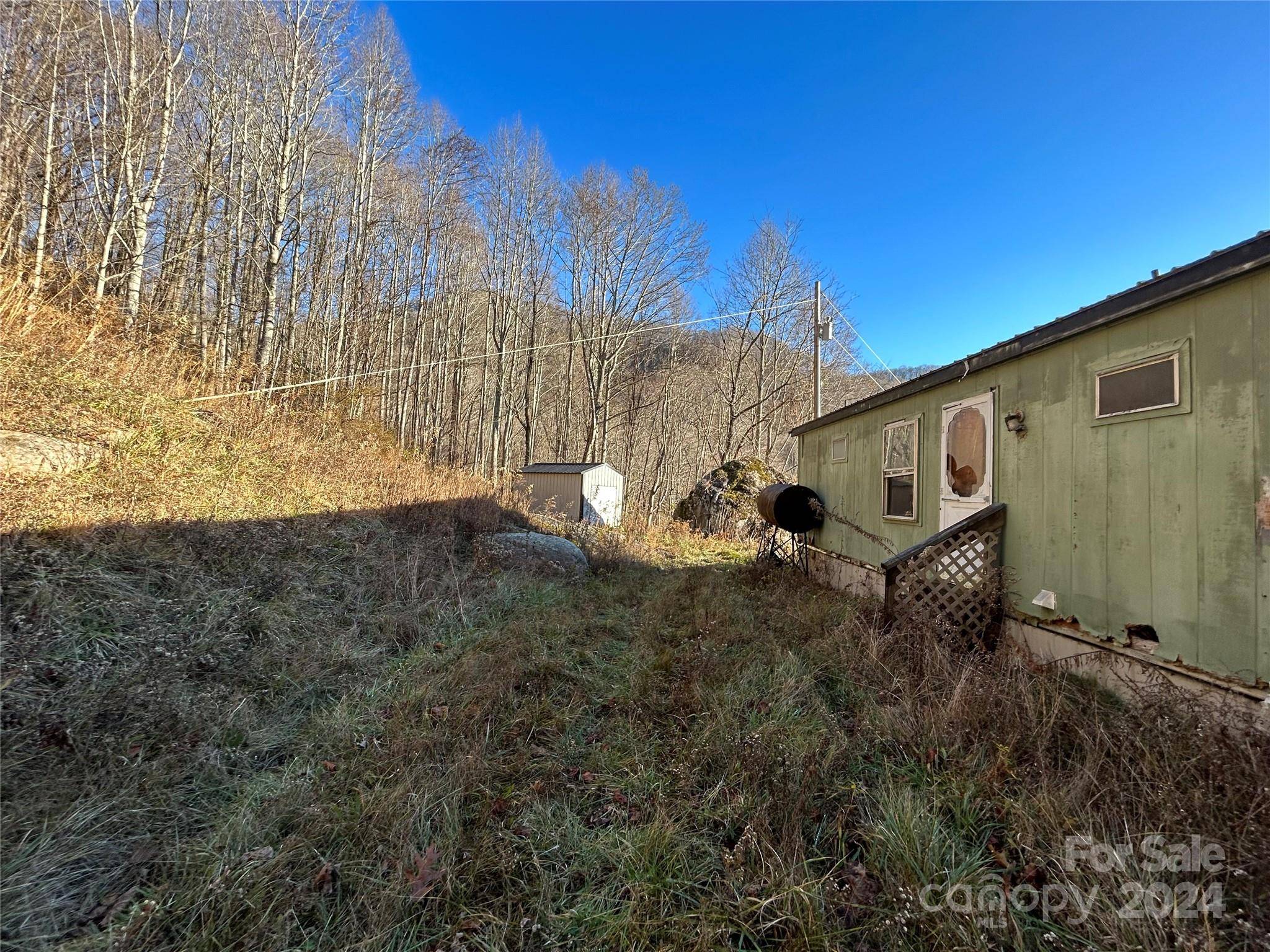 Clyde, NC 28721,108 Lanning RD