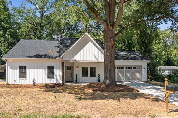 Kannapolis, NC 28083,2113 A Woodlawn ST