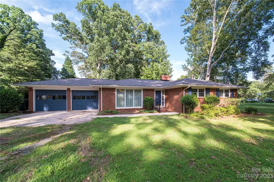 1623 Wiltshire RD, Salisbury, NC 28144