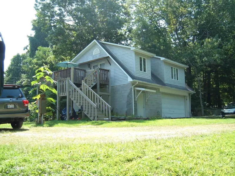 875 Hutch Mountain RD, Fletcher, NC 28732