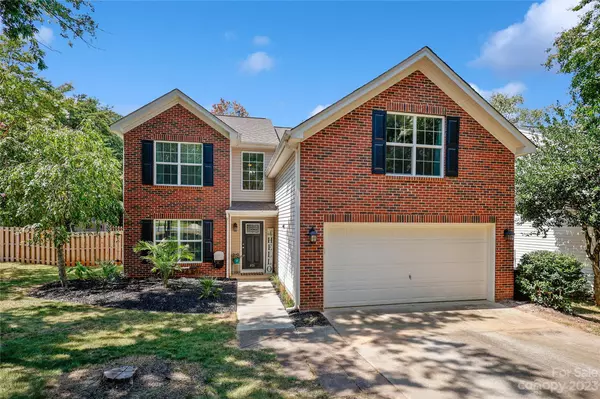 401 Sugar Maple DR, Tega Cay, SC 29708