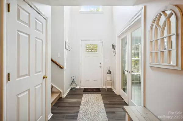 Tega Cay, SC 29708,401 Sugar Maple DR