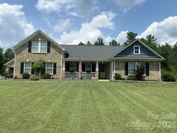 2467 Enchanto RD, York, SC 29745