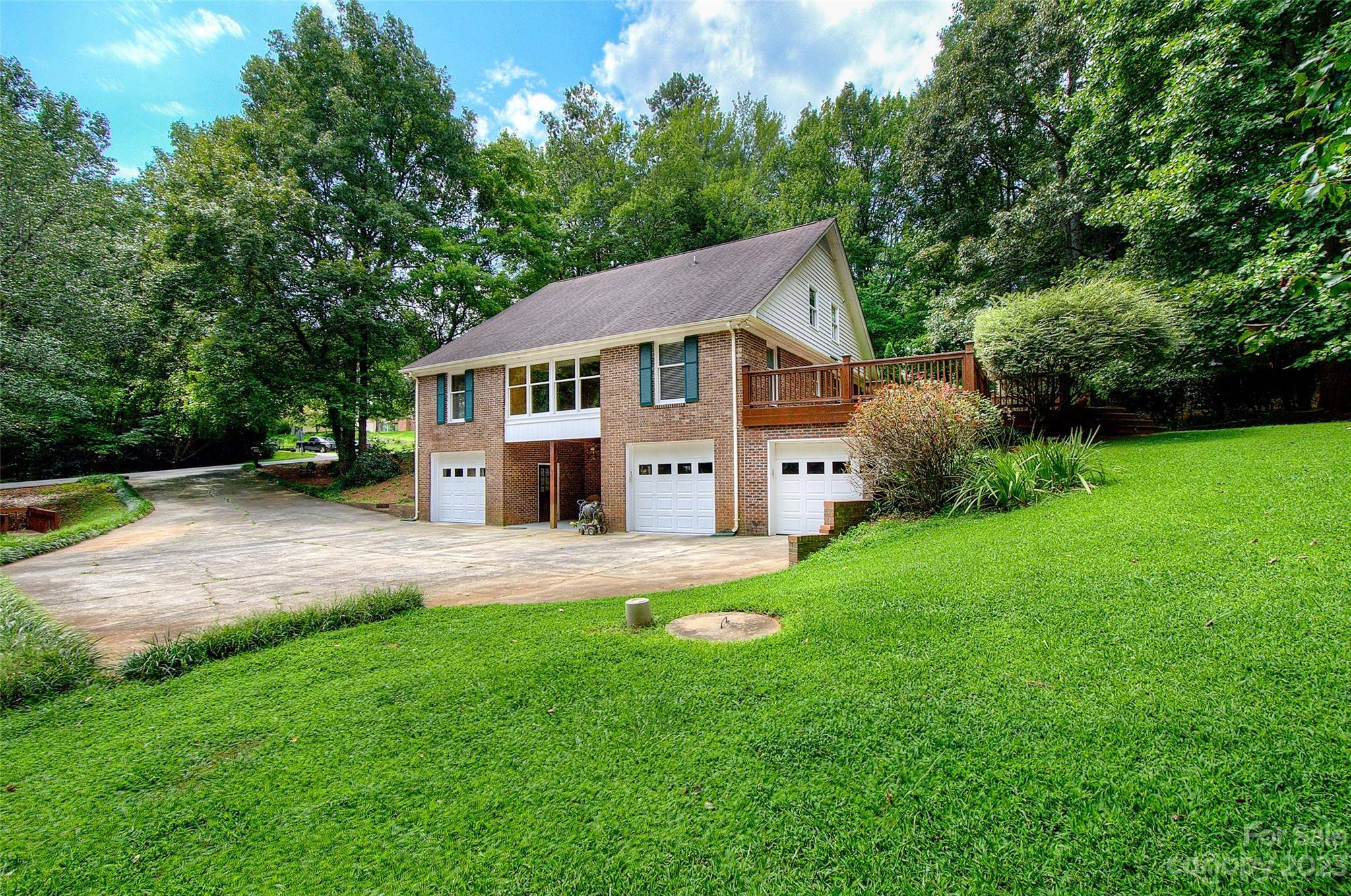 Mint Hill, NC 28227,5529 Mint Forest DR