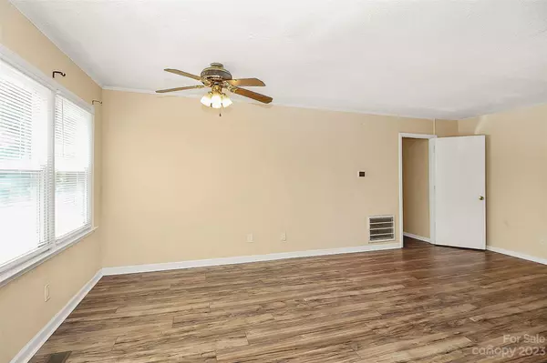 Gastonia, NC 28054,718 Maple AVE