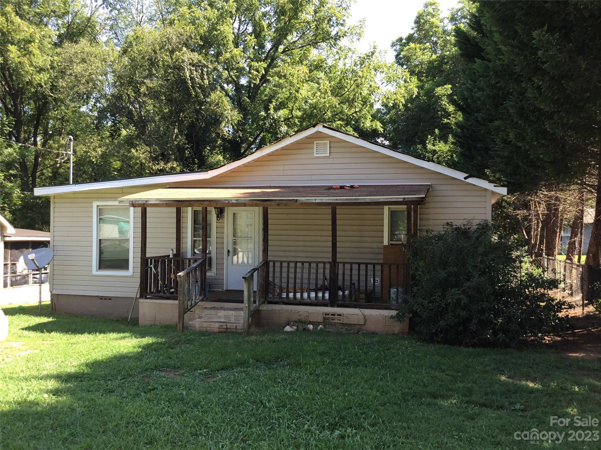 Lowell, NC 28098,206,208,210 2nd ST