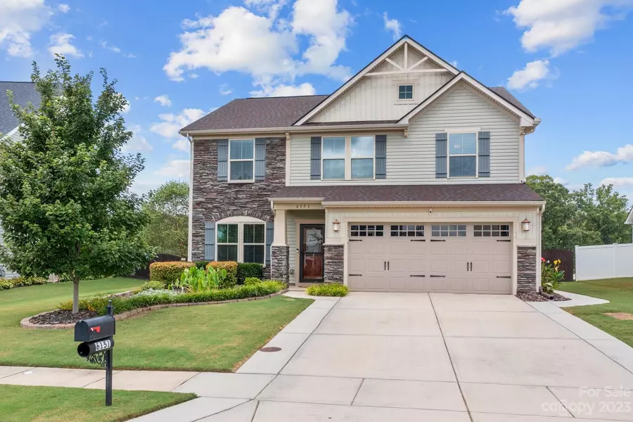 6151 Canyon TRL, Denver, NC 28037