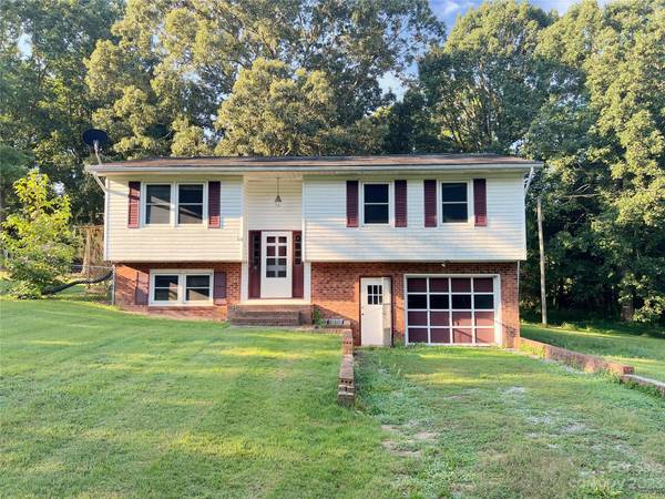 30 Ruby ST, Rockwell, NC 28138