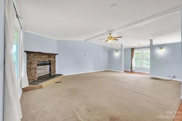 Rutherfordton, NC 28139,348 W V Thompson ST