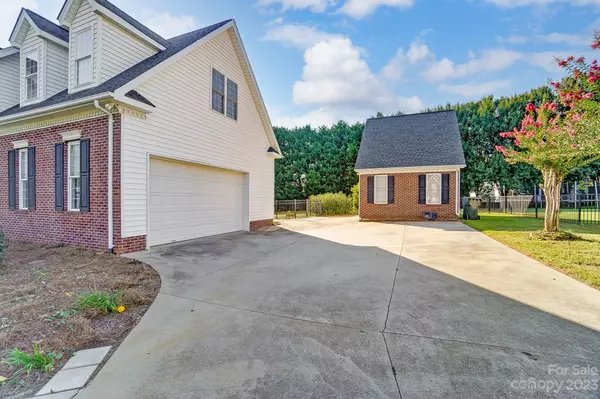 Rock Hill, SC 29732,740 Creekbridge DR