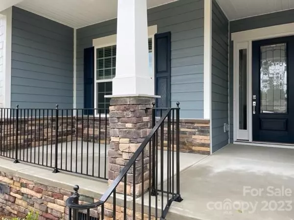Mount Holly, NC 28120,6011 Bob Ross LOOP #282