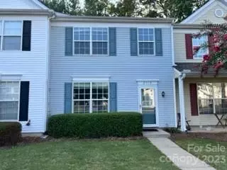 Charlotte, NC 28270,2719 Thornbush CT