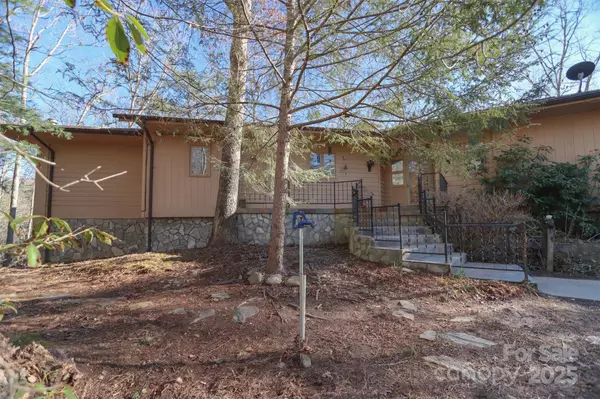 Lake Lure, NC 28746,388 Island Creek RD