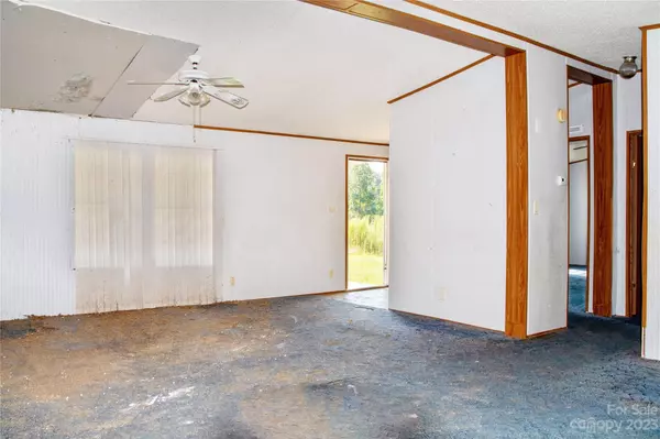 Whiteville, NC 28472,206 Fox ST
