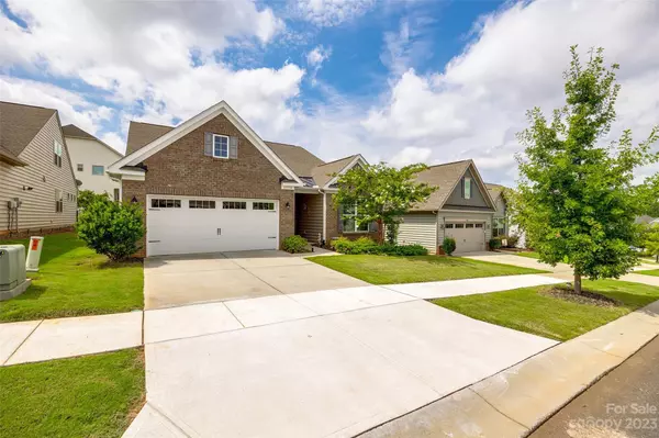 Fort Mill, SC 29715,1730 Tailed Hawk WAY