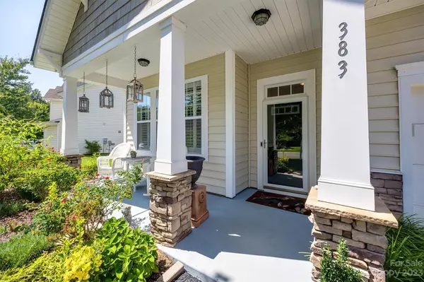 Fort Mill, SC 29708,383 Sand Paver WAY